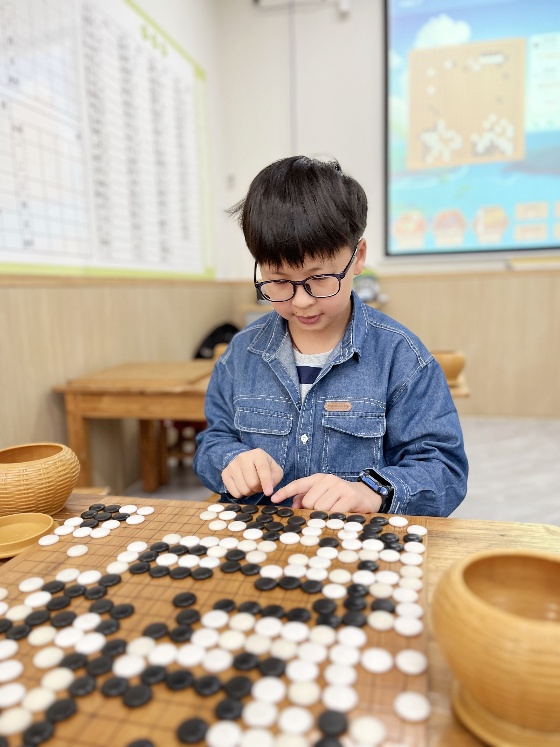 對(duì)弈個(gè)人照5_副本.jpg